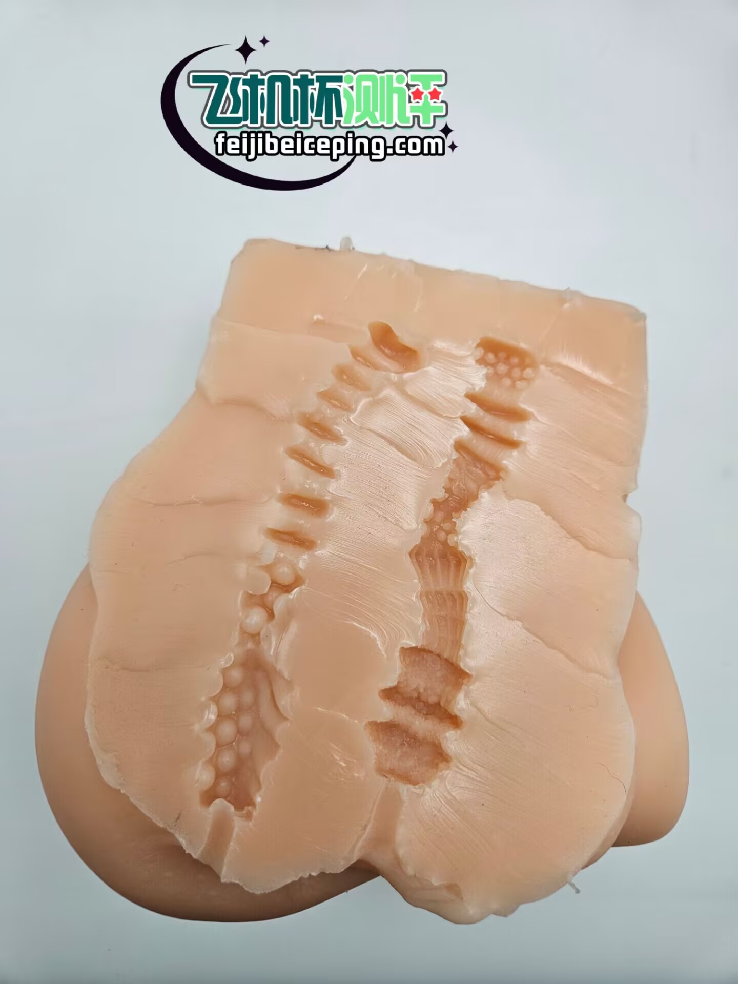 飞机杯测评:RAKUKOTO纯欲萌尻